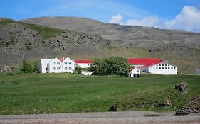 Brekka I Loni Farm Stay